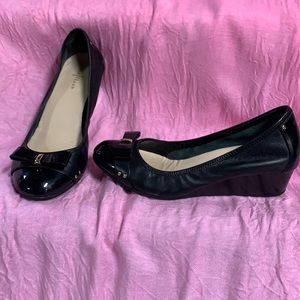 Cole Haan black leather shoes with bow
